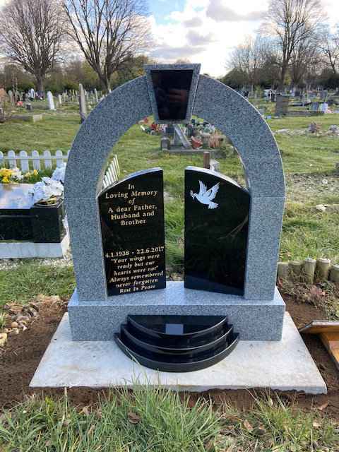 Granite Archway & Gates Memorial